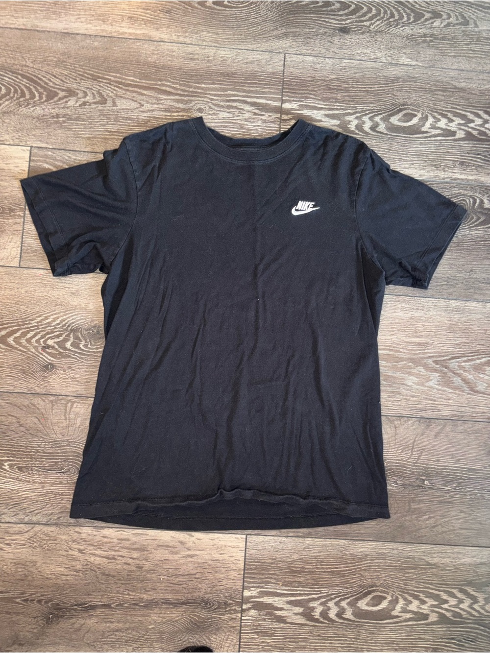 Small Nike Men's Black Short-Sleeve Crew T-Shirt